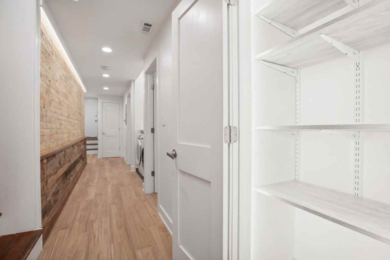 3806 W Washington Blvd Unit Dg #DG - Photo 3 of 18