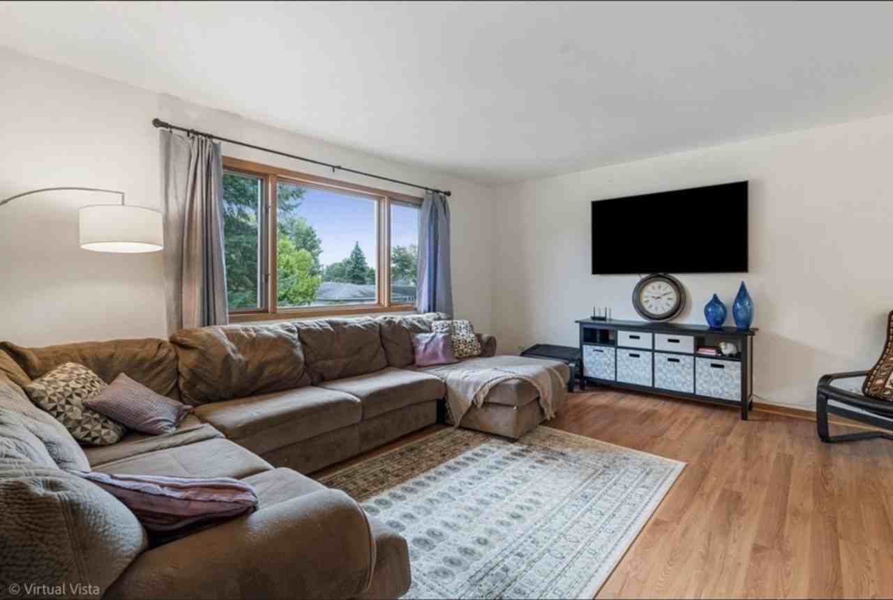 20698 N Eugene Ave - Photo 3 of 27