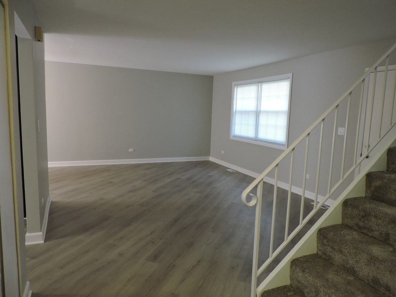 407 Beechwood Dr - Photo 2 of 27