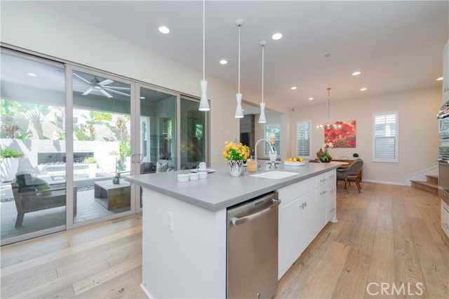 103 Newall - Photo 3 of 8