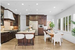 featured image of 18 Windrow Rd