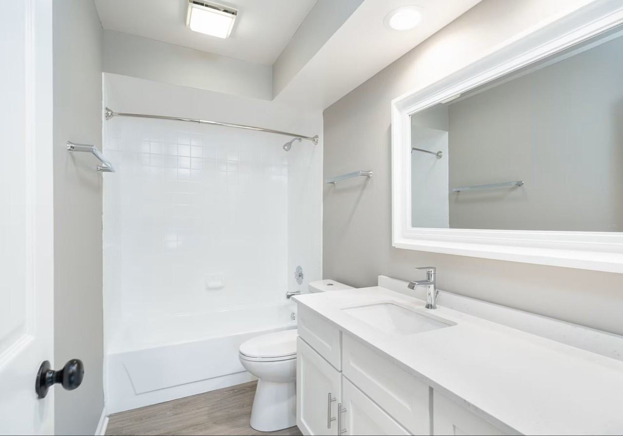 1910 Chestnut Ave Unit C311 #C311 - Photo 6 of 10