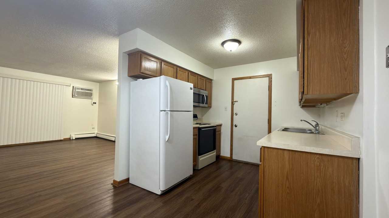 7305 W 157th St Apt 3d #3D - Photo 6 of 15
