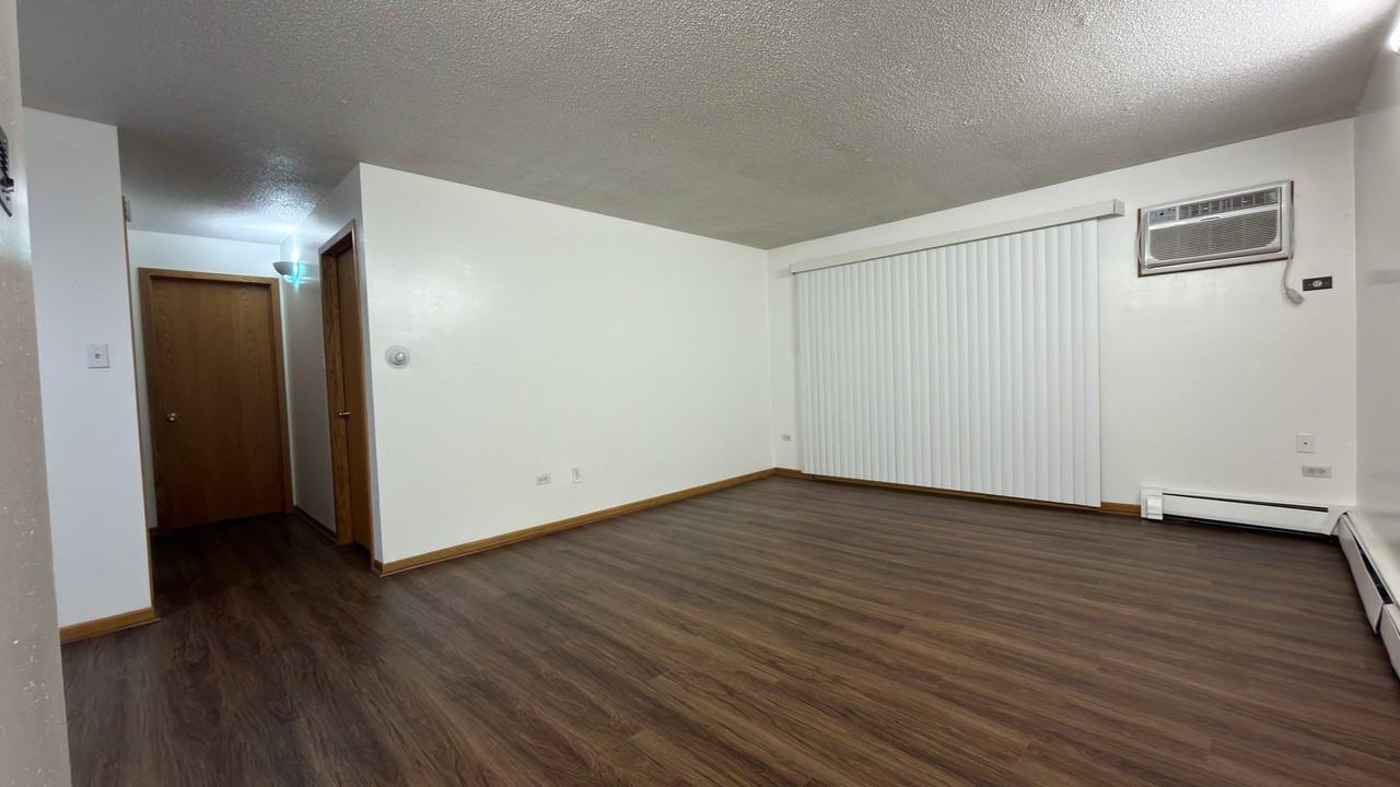7305 W 157th St Apt 3d #3D - Photo 7 of 15