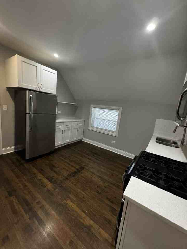 4343 N Troy St Unit 2 #2 - Photo 3 of 15