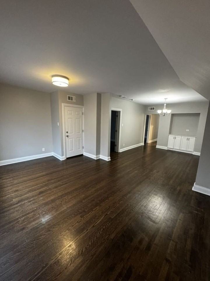 4343 N Troy St Unit 2 #2 - Photo 4 of 15