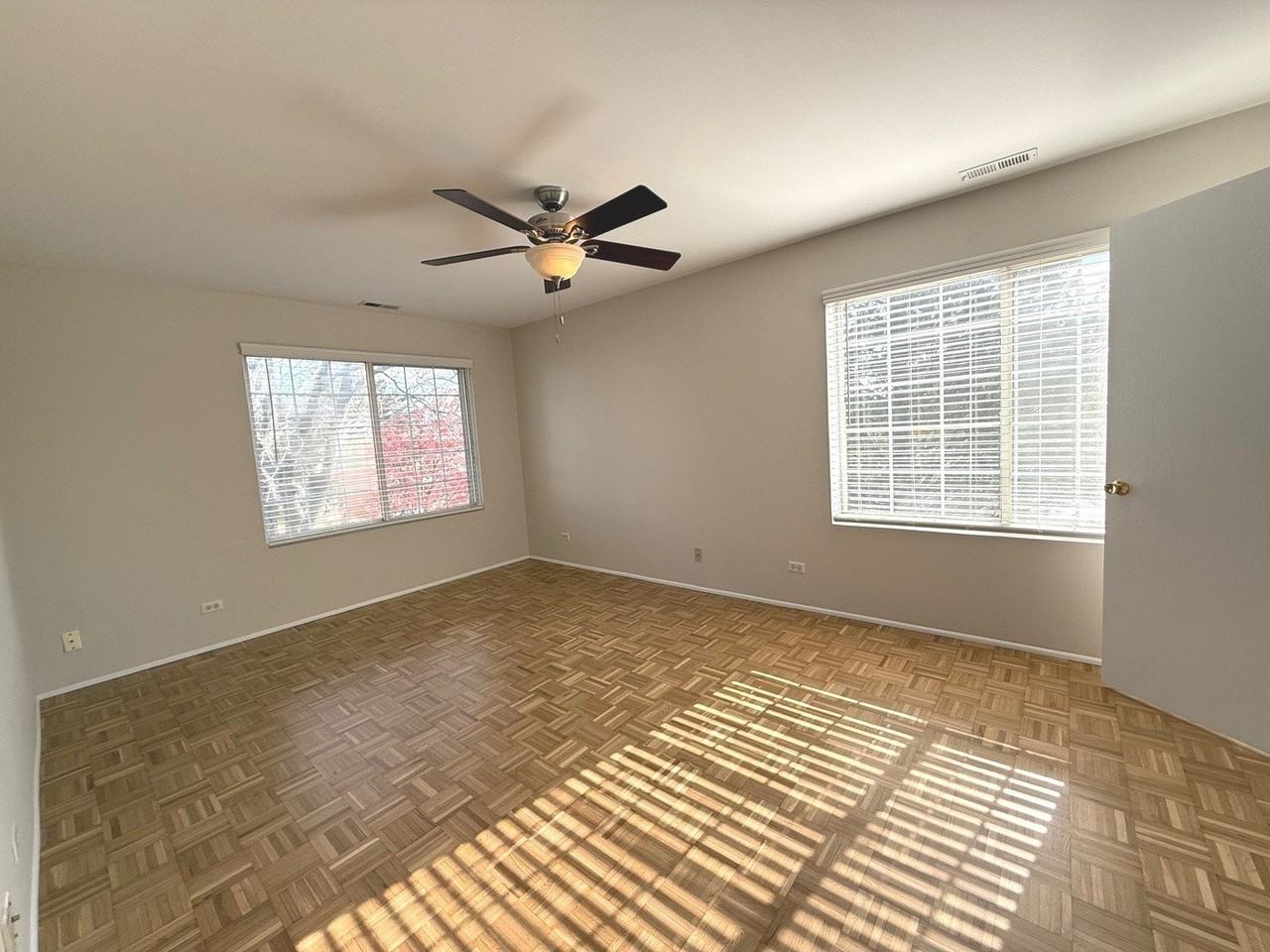 408 Trenton Ct - Photo 6 of 14