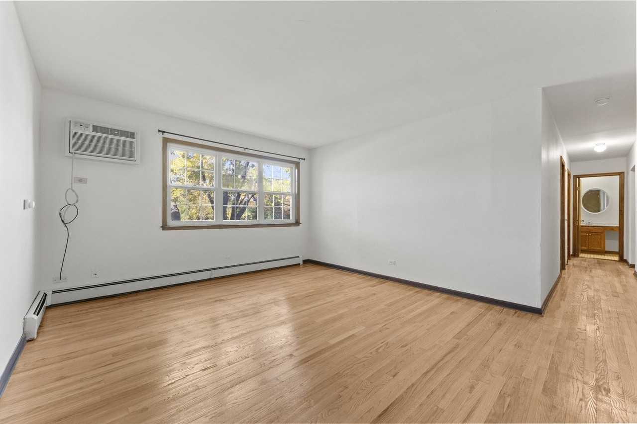 515-525 N Highview Ave Unit 515-103 #515-103 - Photo 2 of 18