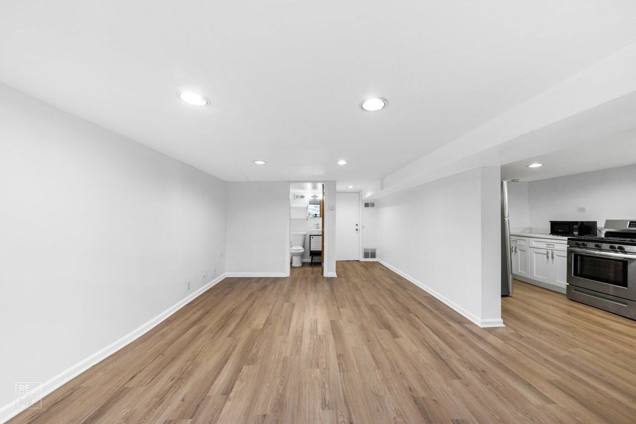 3414 N Damen Ave Unit Bsmt #BS - Photo 6 of 11