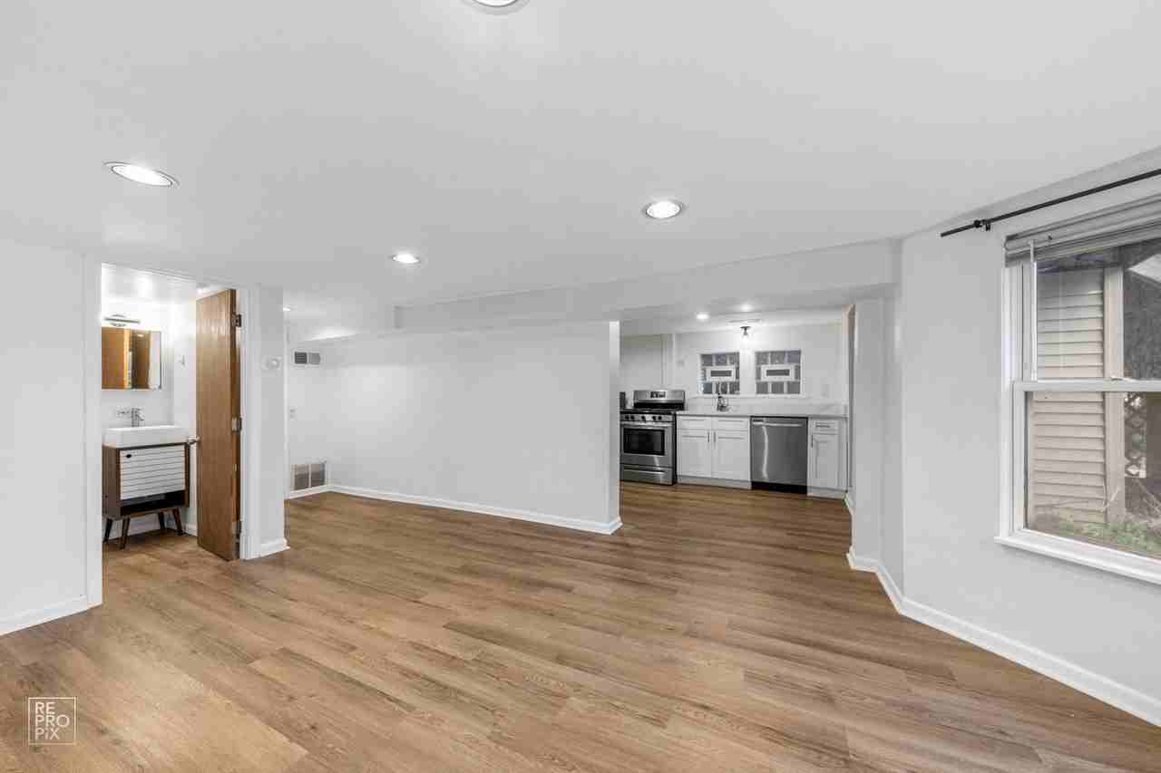 3414 N Damen Ave Unit Bsmt #BS - Photo 7 of 11