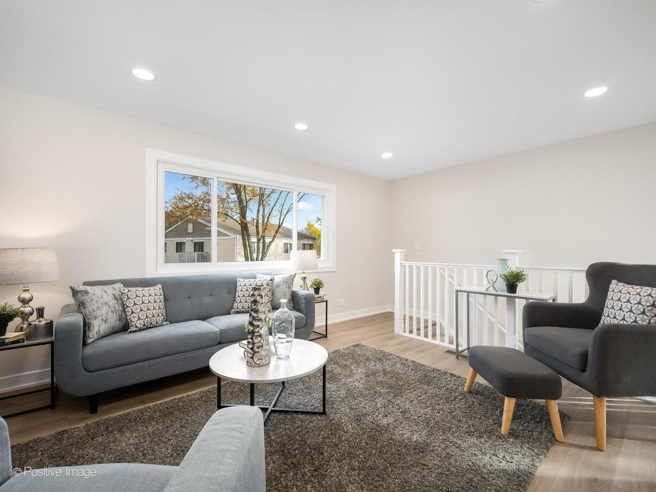 823 Cambridge Pl Unit 823 #823 - Photo 4 of 16