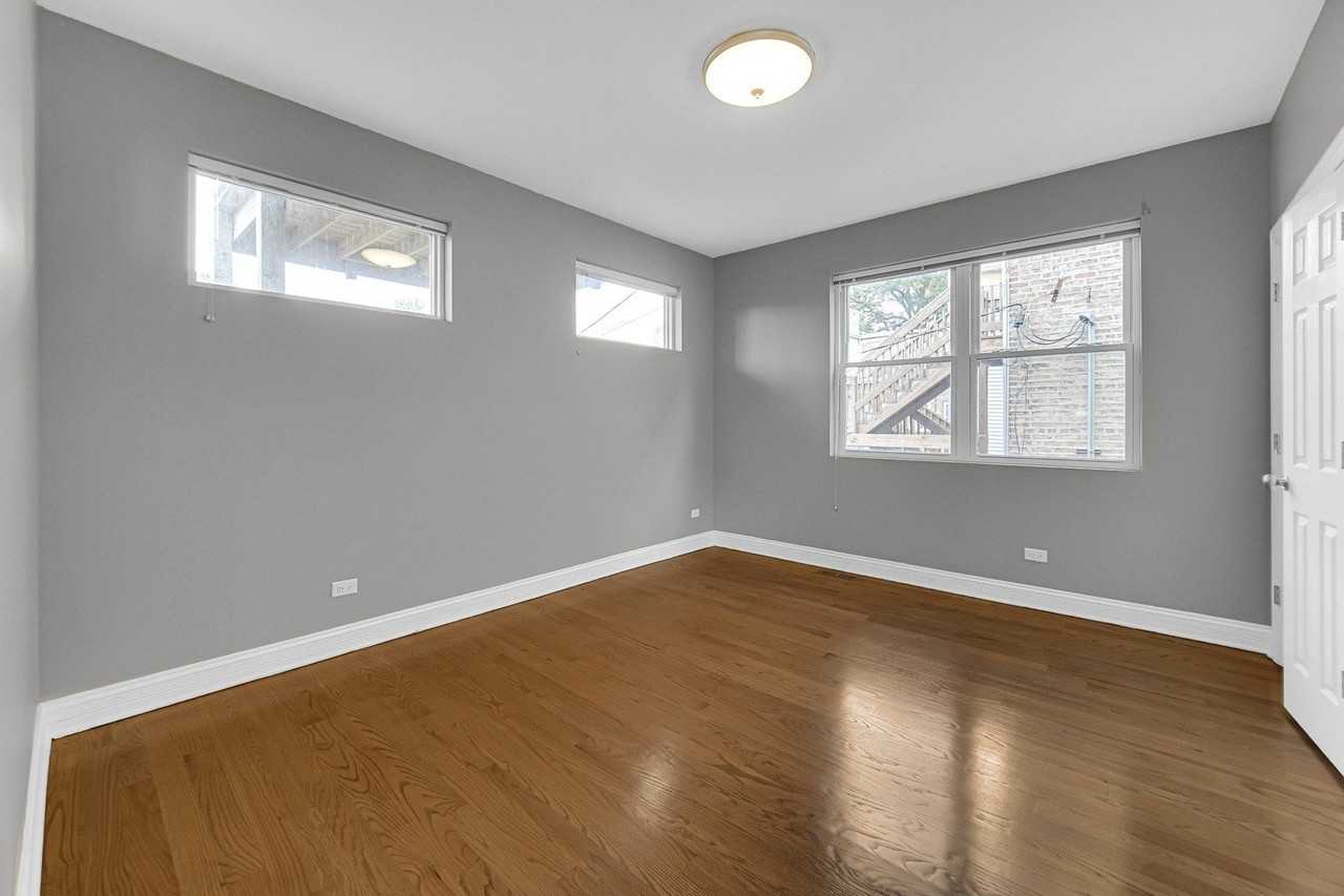 1048 N Lawndale Ave Unit 1 #1 - Photo 7 of 12