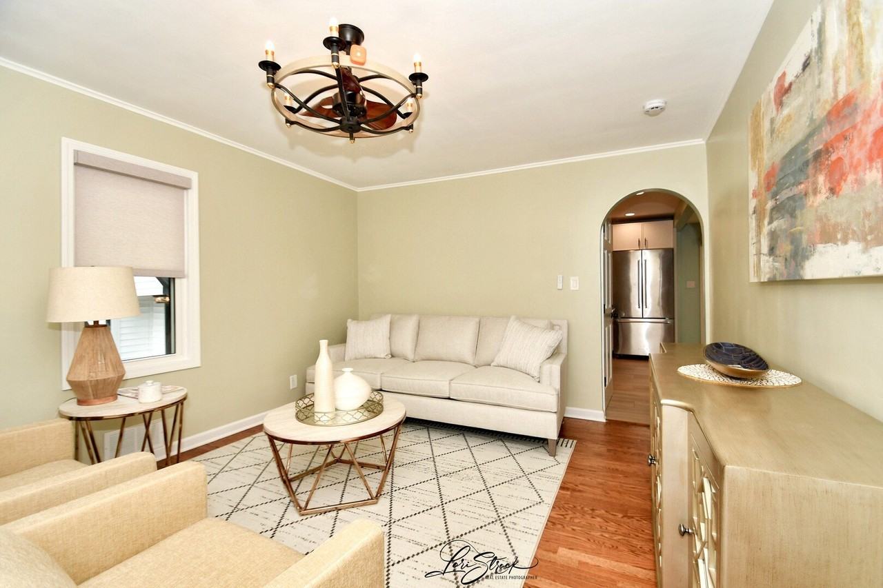 635 E Prairie Ave - Photo 4 of 32