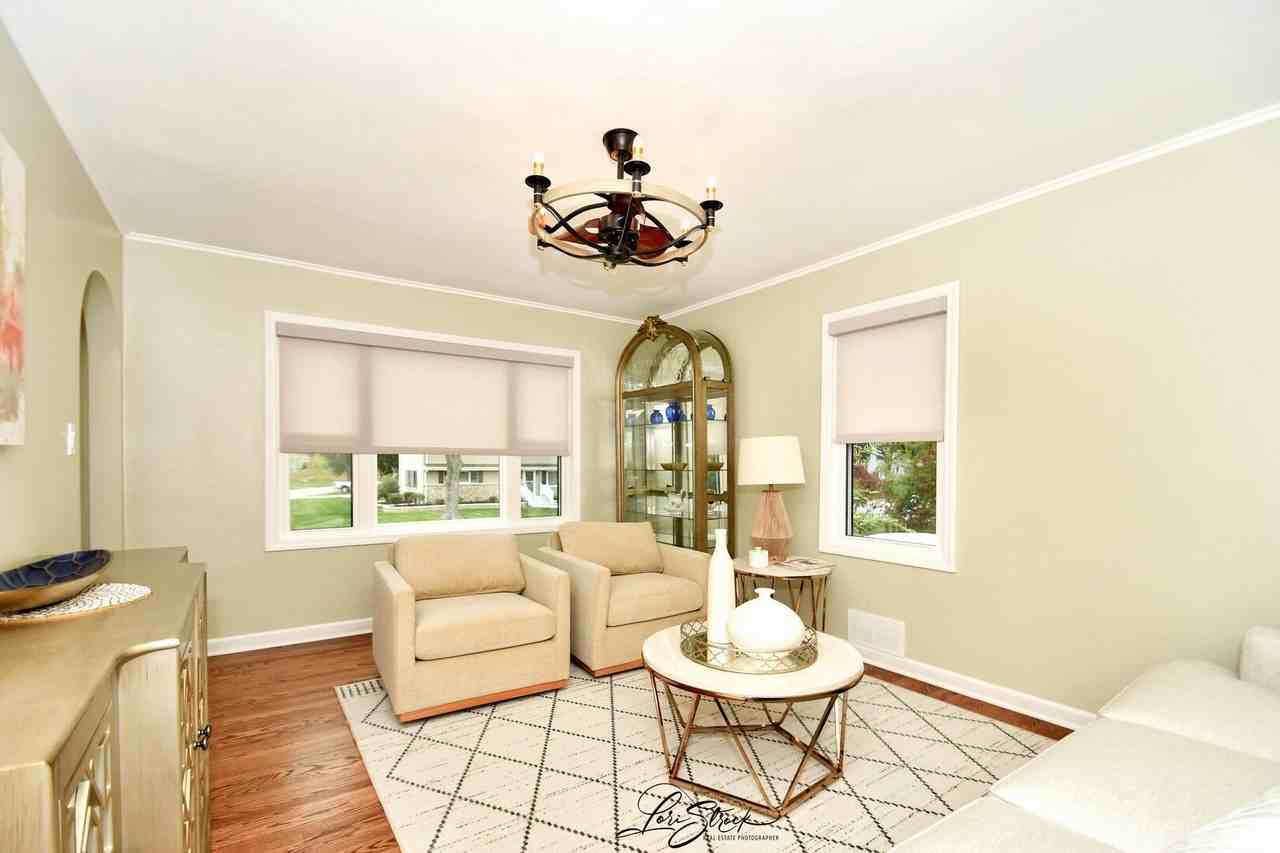 635 E Prairie Ave - Photo 5 of 32