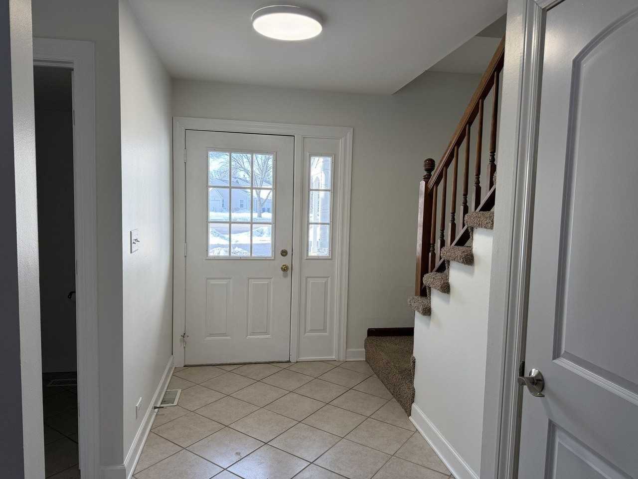 999 Devonshire Ave - Photo 3 of 20