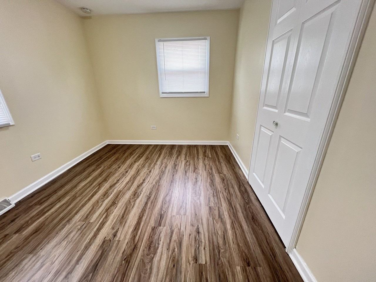 206 E Center St - Photo 6 of 26