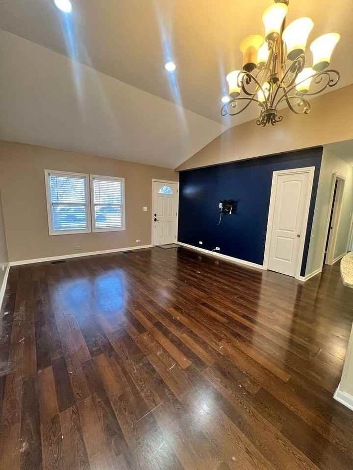 3001 75th St - Photo 4 of 13