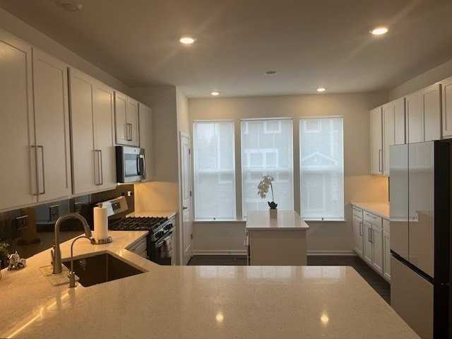 522 Wolverine Dr Unit 522 #522 - Photo 6 of 32