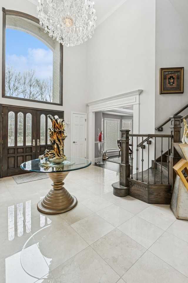 9200 Falling Waters Dr W - Photo 3 of 30