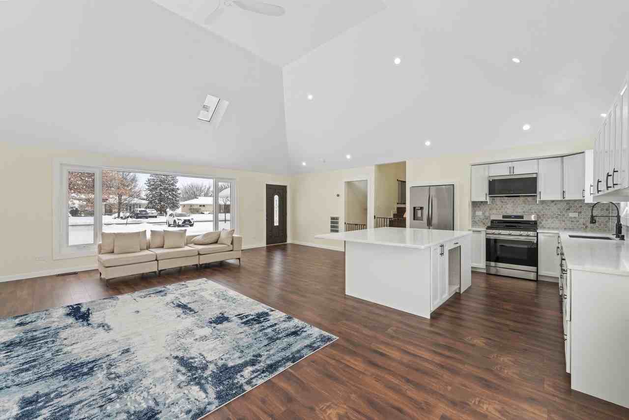 7728 Williams St - Photo 7 of 18