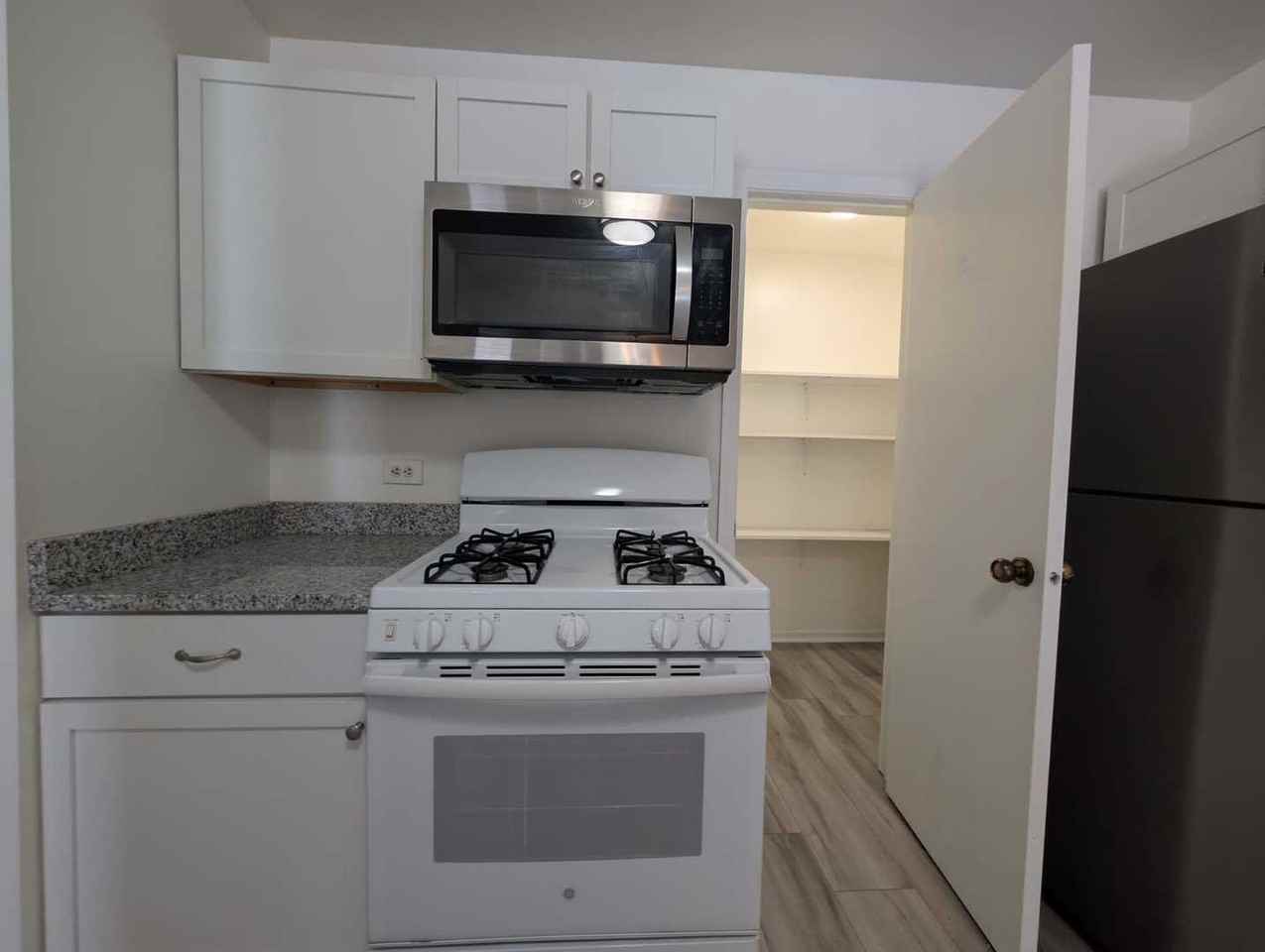 205 Glasgow Ln Unit V1 #V1 - Photo 7 of 23