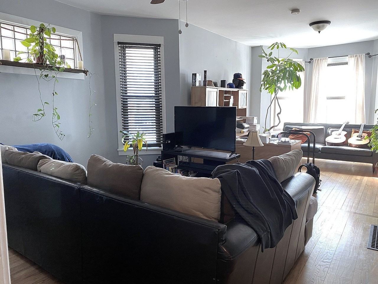 3926 W Byron St Unit 1 #1 - Photo 4 of 9