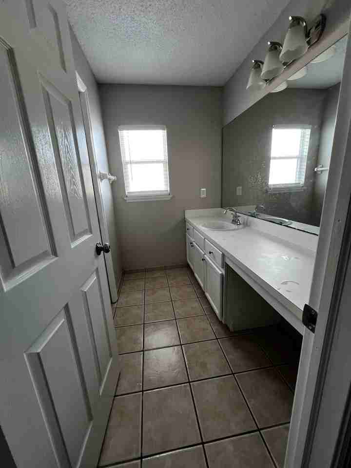 Timberbend Cir - Photo 7 of 10