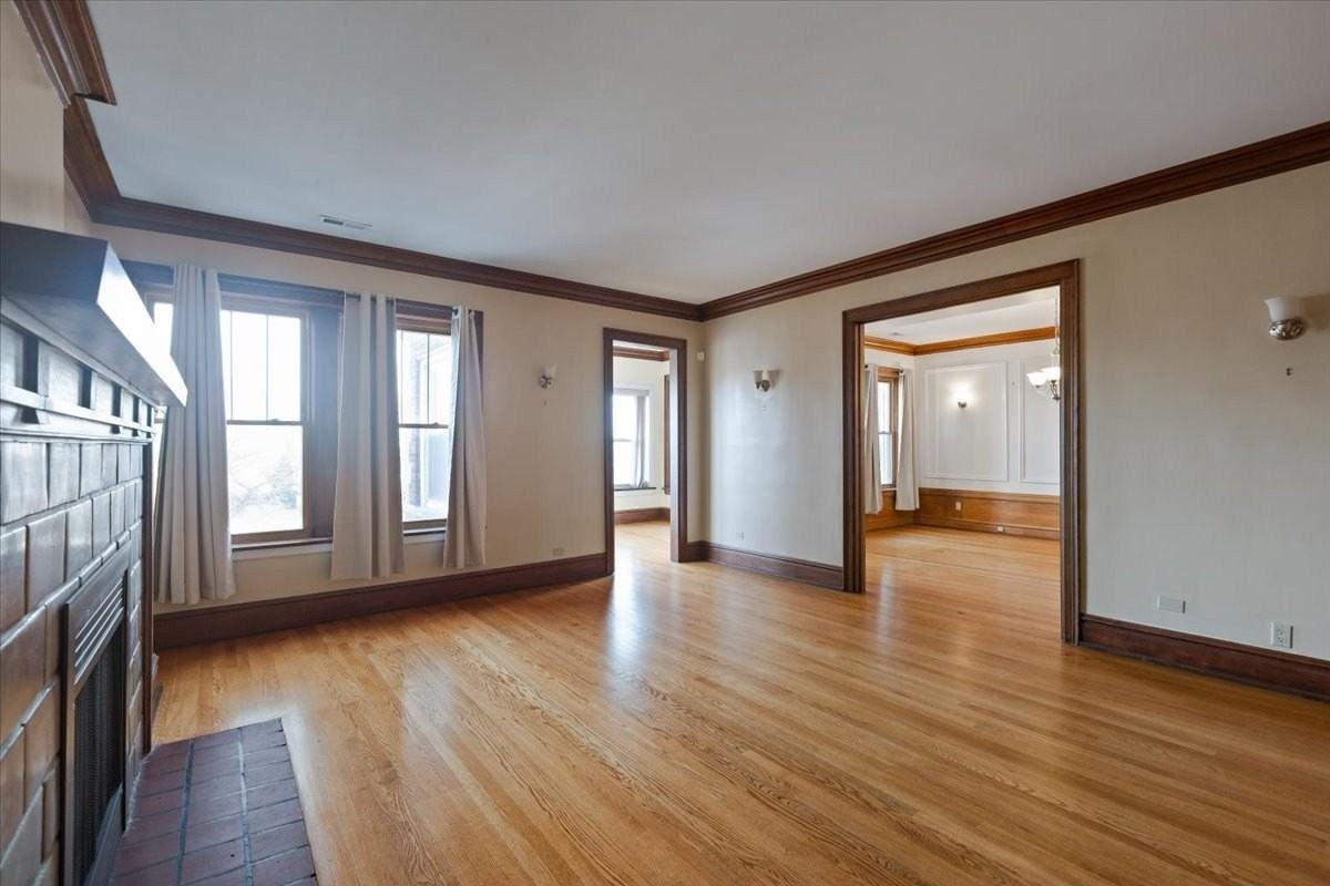 7216 S South Shore Dr Apt 3 #3 - Photo 6 of 30