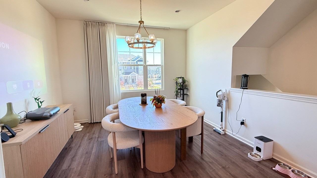 2008 Yellowstone Blvd Unit 2008 #2008 - Photo 5 of 25