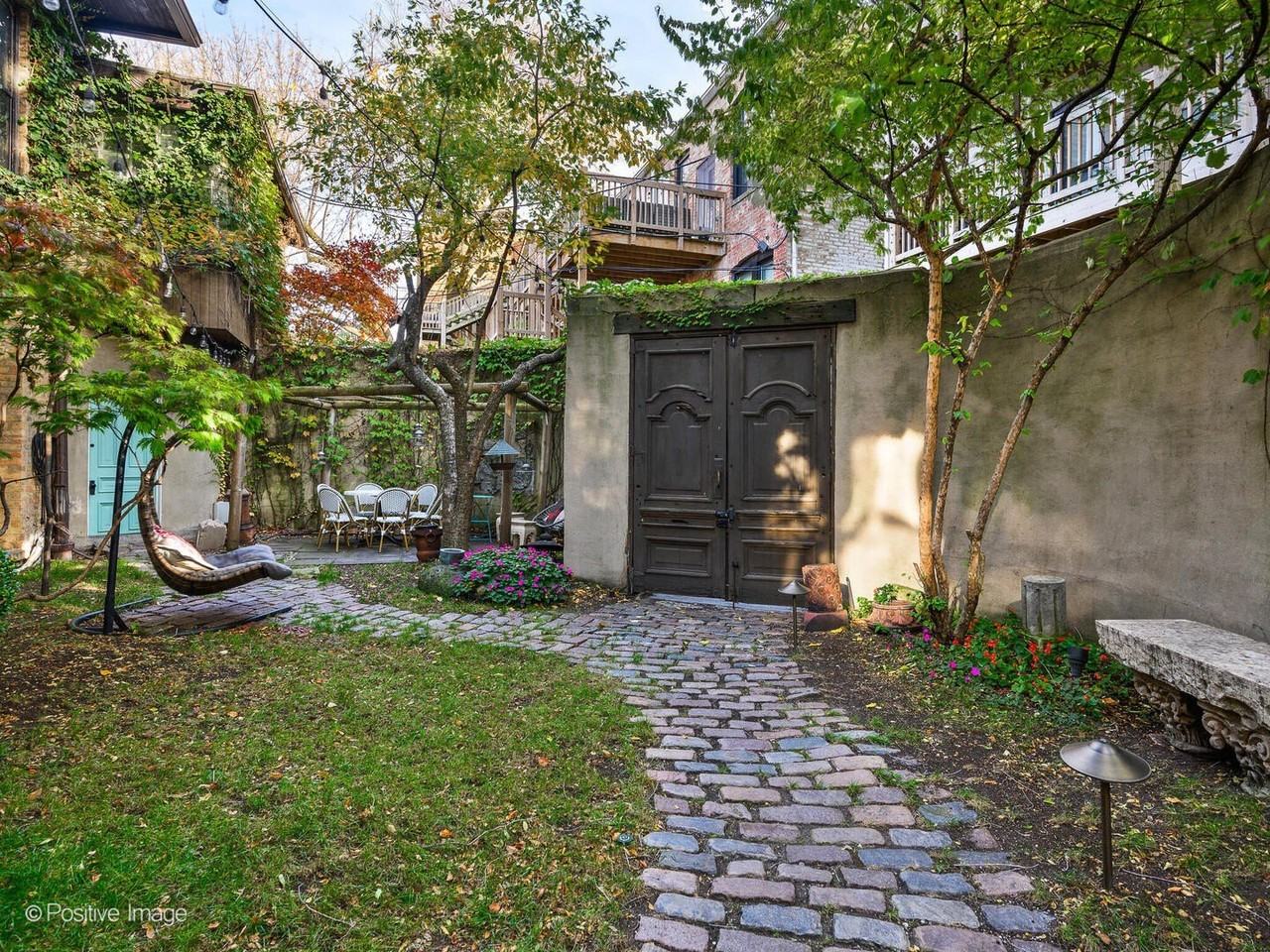 844 W Altgeld St - Photo 3 of 27