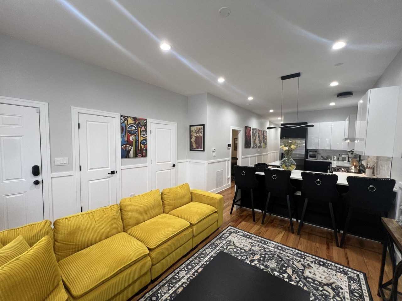 6613 S Langley Ave Unit 1 #1 - Photo 4 of 24