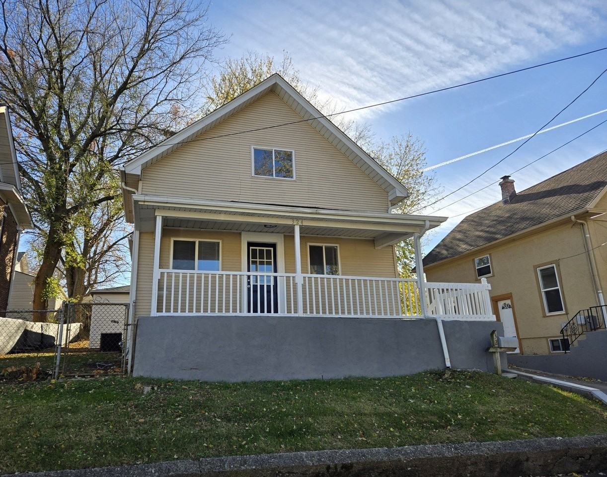 324 Rosewood Ave - Photo 2 of 26