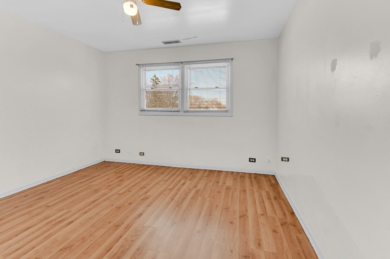 403 Prairie Ave Unit 2 #2 - Photo 6 of 16