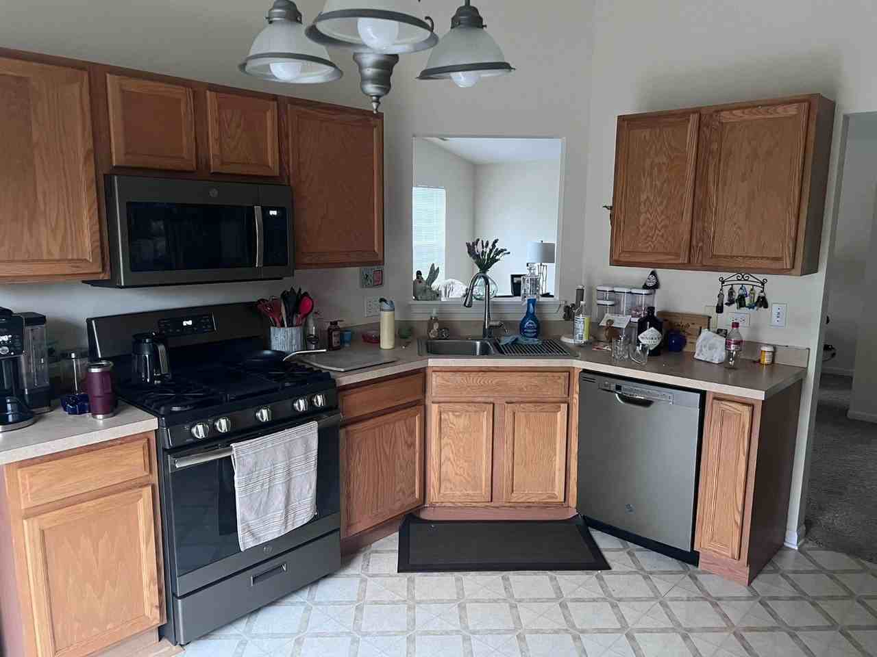 3106 Bromley Ln - Photo 6 of 13