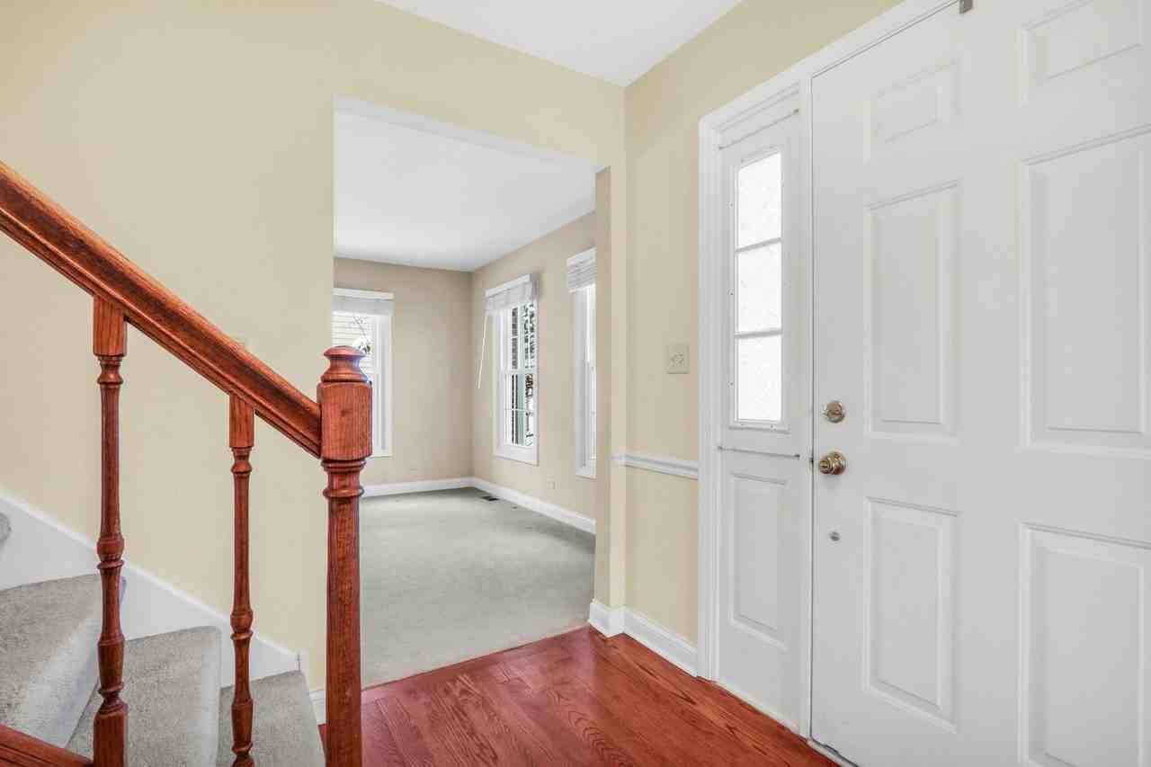 1000 Cumberland Ln - Photo 5 of 49