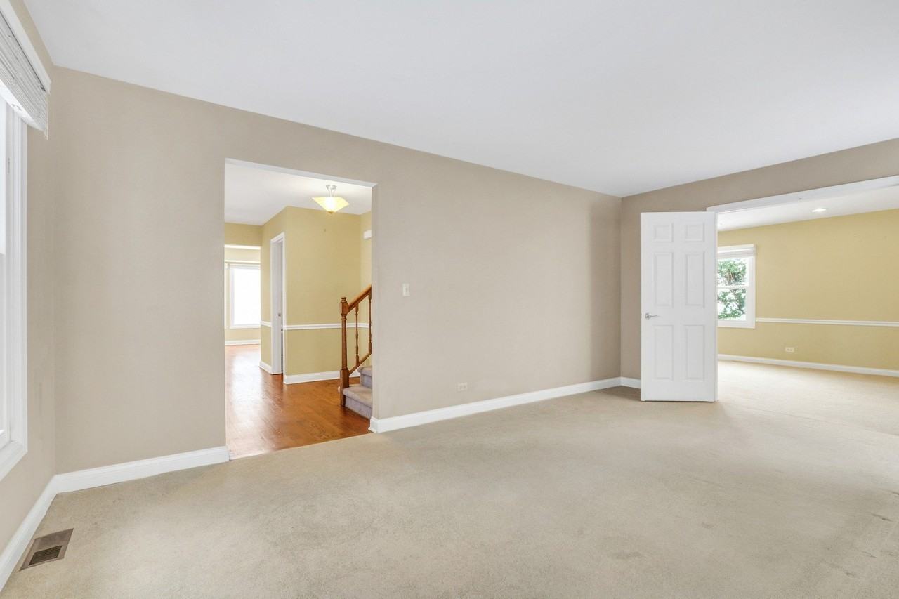 1000 Cumberland Ln - Photo 7 of 49