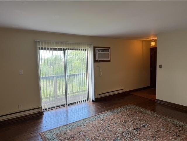 3360 184th St Apt 3w #3W - Photo 4 of 16