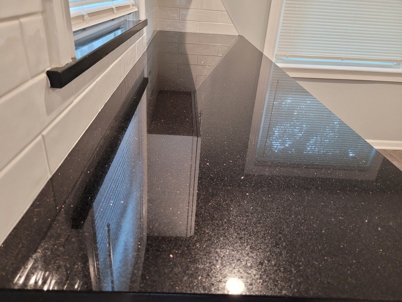 8617 S Bennett Ave - Photo 6 of 18