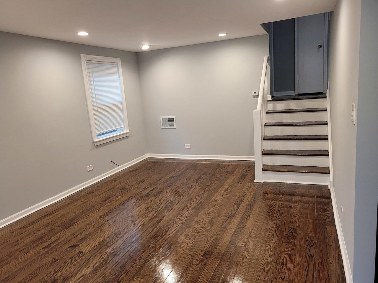 8617 S Bennett Ave - Photo 7 of 18