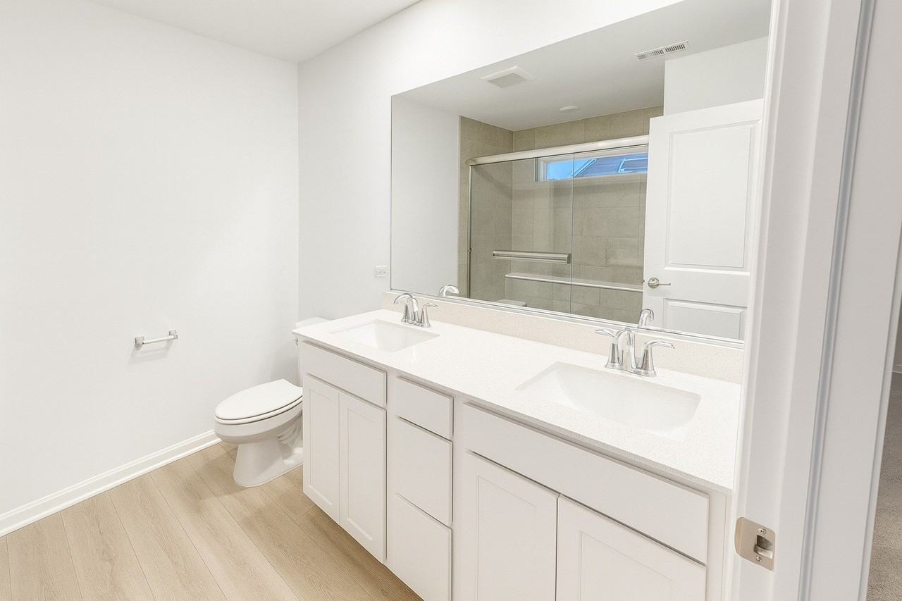 16503 W Golden Valley Ln - Photo 6 of 12