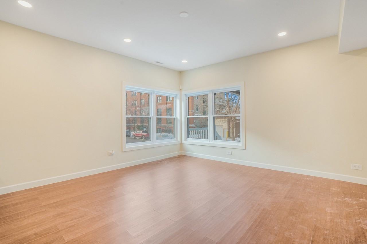 4019 N Tripp Ave Unit 1 #1 - Photo 6 of 20