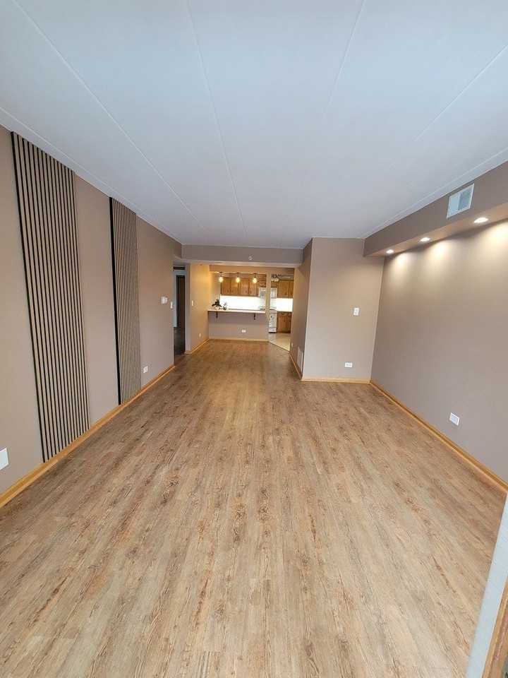 10418 S Keating Ave Apt 1a #1A - Photo 2 of 15