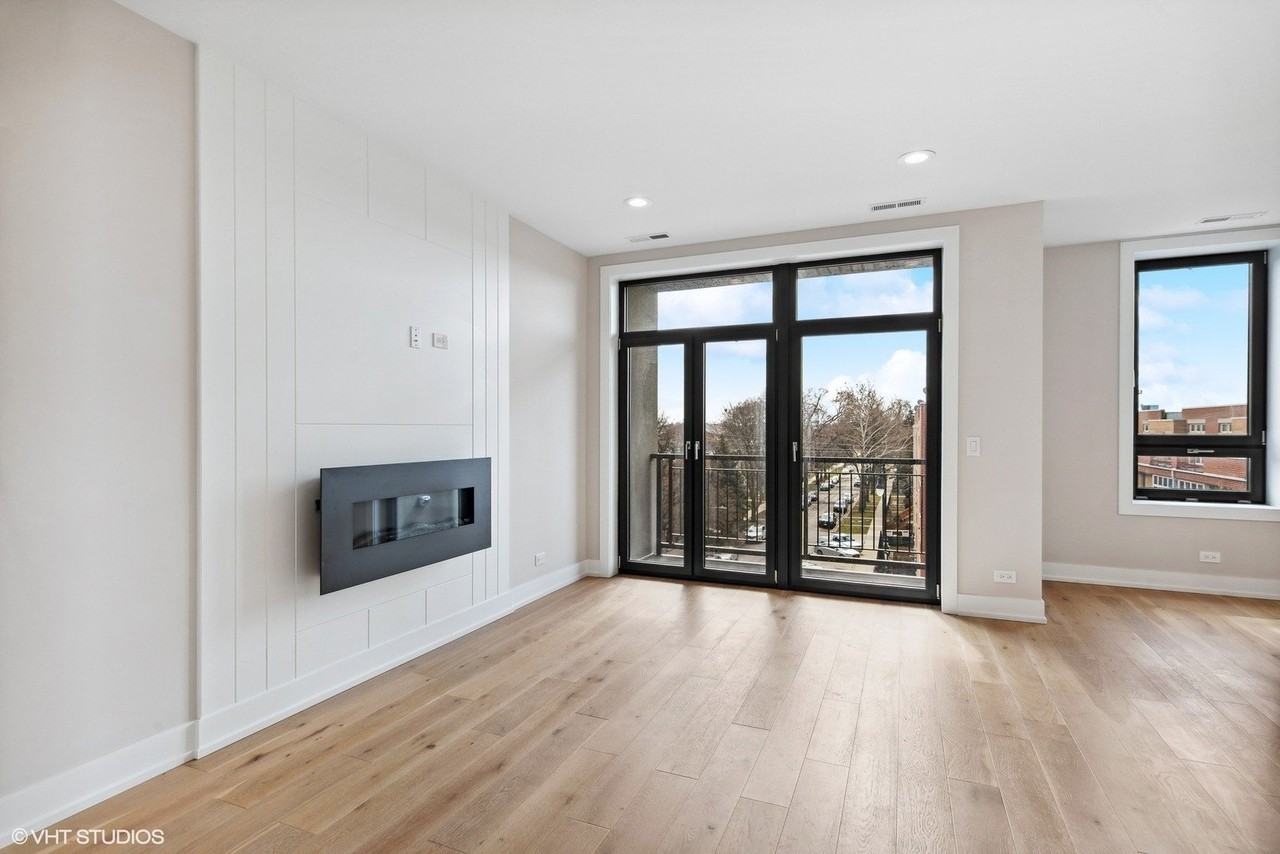 3332 W Irving Park Rd Unit 2 #2 - Photo 2 of 18