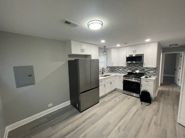 417 Hickory St Apt 2 #2 - Photo 2 of 8