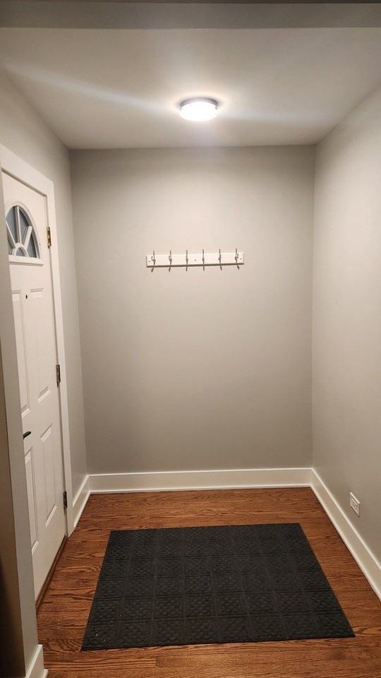 2548 W Argyle St Unit 1 #1 - Photo 3 of 11