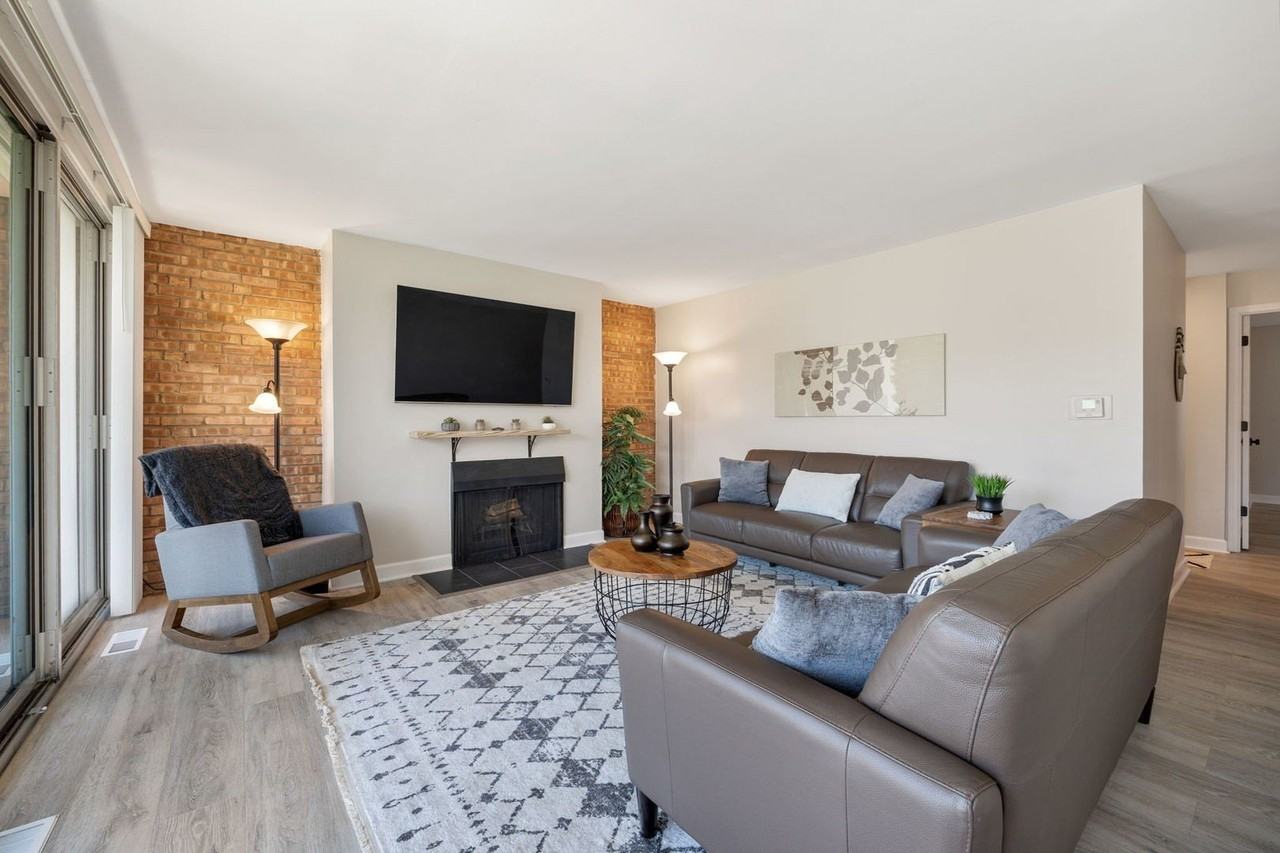 6000 E Lake Dr Apt 1d #1D - Photo 3 of 28