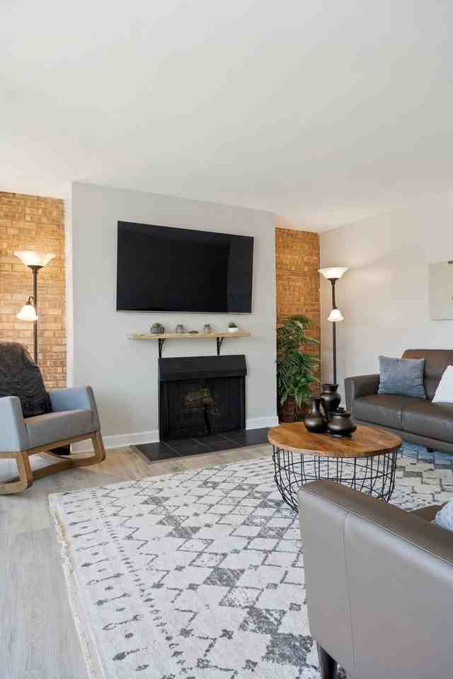 6000 E Lake Dr Apt 1d #1D - Photo 4 of 28