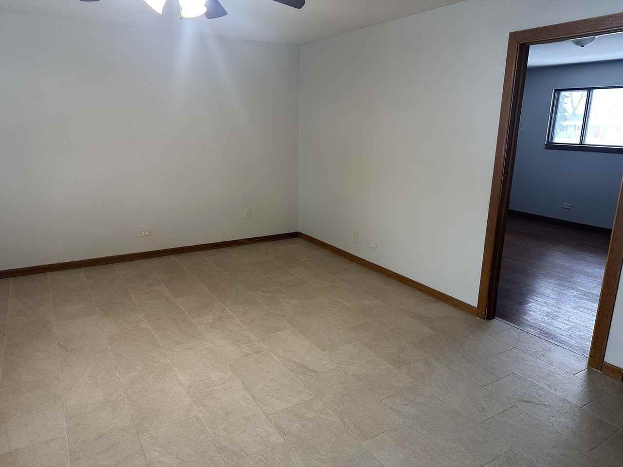 440 E Jefferson Ave Apt 4 #4 - Photo 6 of 11