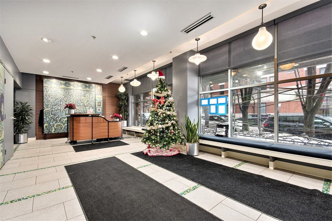 1200 W Monroe St Apt 310 #310 - Photo 2 of 15