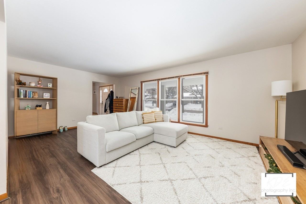 1236 Hercules Ln - Photo 6 of 41